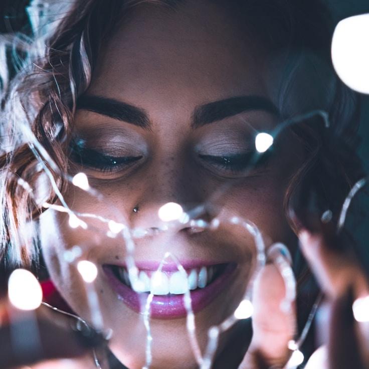 Portrait of Ananya meditation instructor